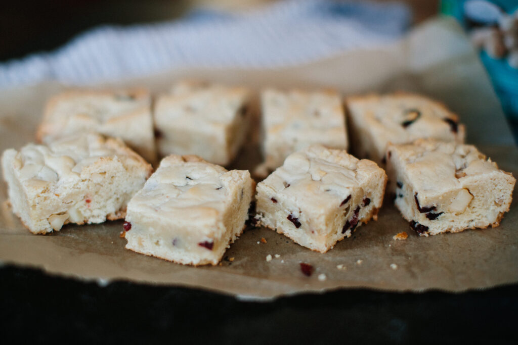 White Chocolate Macadamia Nut Bars 